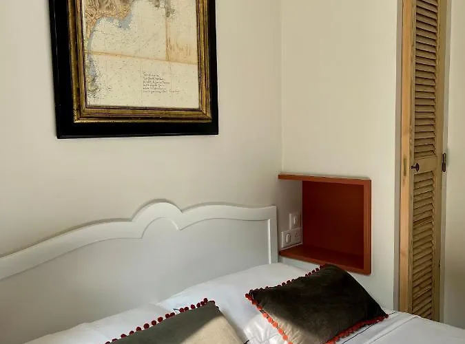 Alojamento de Acomodação e Pequeno-almoço Les Petits Volets 2